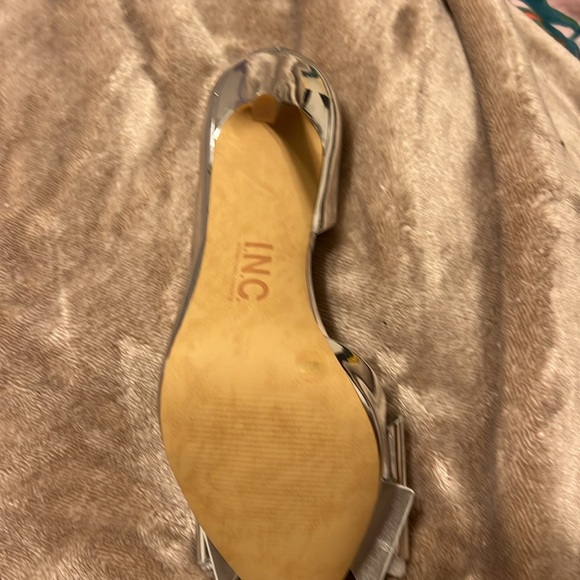 Silver high heels - Picture 3 of 5